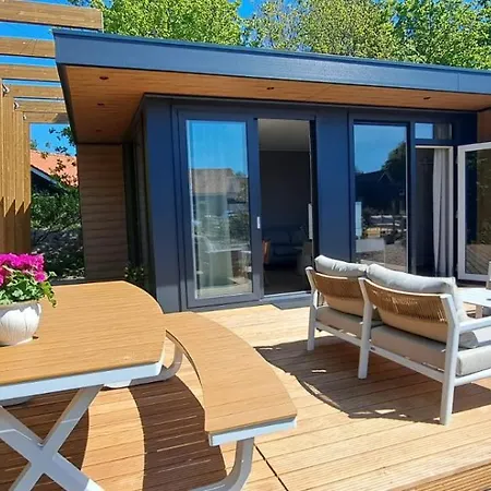 Holiday home Beachvibe Met Zandtuin Vlakbij Zee Vp091