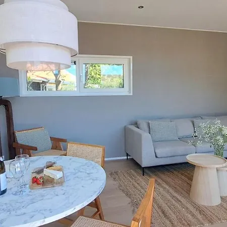 Holiday home Beachvibe Met Zandtuin Vlakbij Zee Vp091